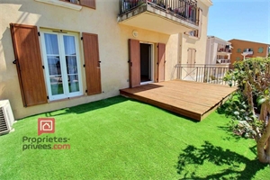 t2 à la vente -   83520  ROQUEBRUNE SUR ARGENS, surface 4 m2 vente t2 - UBI443662337